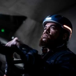 Casque Vélo Avec Led Intégrée Vio Nutcase Bleu Marine 14 Casque Vélo Avec Led Intégrée Vio Nutcase Bleu Marine -Casques vélo Soldes Magasin casque velo avec led integree vio nutcase bleu marine full 6