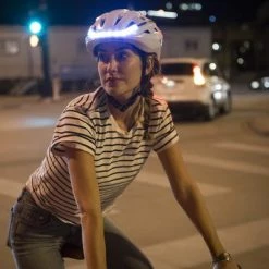 Casque Vélo Clignotant Lumos Kickstart Avec Feu Stop Connecté 10 Casque Vélo Clignotant Lumos Kickstart Avec Feu Stop Connecté -Casques vélo Soldes Magasin casque velo clignotant lumos kickstart avec feu stop connecte full 3