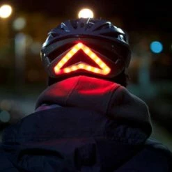 Casque Vélo Clignotant Lumos Kickstart Avec Feu Stop - Noir 11 Casque Vélo Clignotant Lumos Kickstart Avec Feu Stop - Noir -Casques vélo Soldes Magasin casque velo clignotant lumos kickstart avec feu stop noir full 4