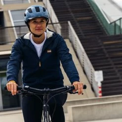 Casque Vélo De Ville Hyban 2.0 Noir Abus 11 Casque Vélo De Ville Hyban 2.0 Noir Abus -Casques vélo Soldes Magasin casque velo de ville hyban 2 0 noir abus full 5