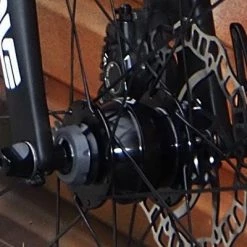 Moyeu Dynamo Roue Vélo Frein à Disque PD-8 Shutter Precision 12 Moyeu Dynamo Roue Vélo Frein à Disque PD-8 Shutter Precision -Casques vélo Soldes Magasin moyeu dynamo roue velo frein a disque pd 8 shutter precision full 5