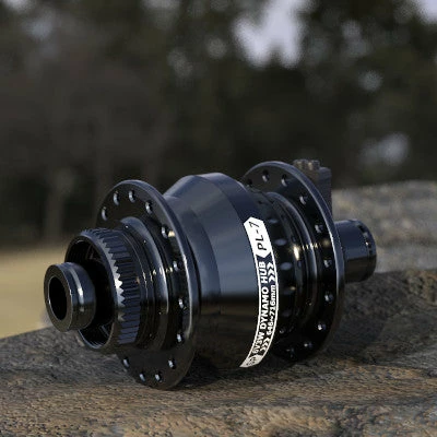 Moyeu Dynamo Roue Vélo Frein à Disque PL-7 Shutter Precision 7 Moyeu Dynamo Roue Vélo Frein à Disque PL-7 Shutter Precision – Image 5