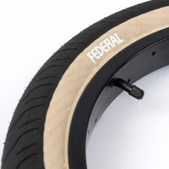 Pneu FEDERAL Command 2.40" Noir Flan Tan -Casques vélo Soldes Magasin pneu federal command 240 noir flan tan 2