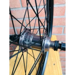 Roue Custom KHE X Demolition 20' Freecoaster Noire -Casques vélo Soldes Magasin roue custom khe x demolition 20 freecoaster noire 3