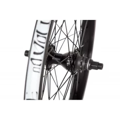 Volume Bikes Roue VOLUME Foundation 20" LHD Noire 6 Volume Bikes Roue VOLUME Foundation 20" LHD Noire -Casques vélo Soldes Magasin roue vlm foundation 20 lhd blk 1