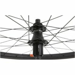 Roues Vélo Gravel Zipp 101 XPLR - Carbon Tubeless Cent. Lock 700 -Casques vélo Soldes Magasin roues velo gravel zipp 101 xplr carbon tubeless cent lock 700 full 4